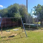Con Piscina * كونيل ذي لا فرونتيرا