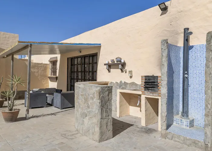 Con Piscina Hétvégi ház *