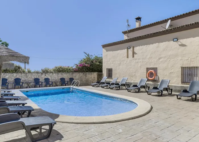 Con Piscina Hétvégi ház